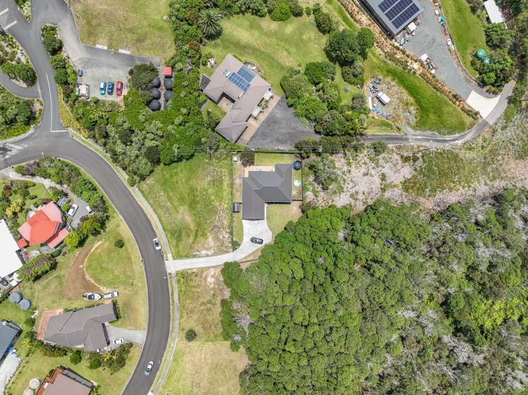 24 Dudley Crescent Cable Bay_31