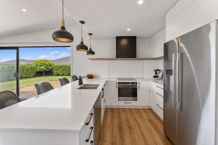 16 Travers Avenue_4