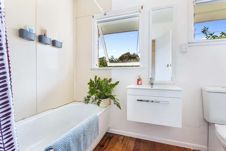 4/18 Cambria Road Devonport_9