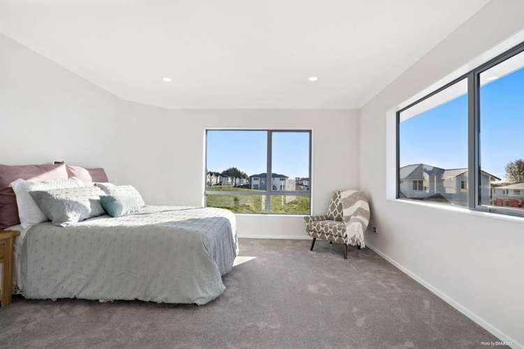 30 Horsefields Drive Flat Bush_11