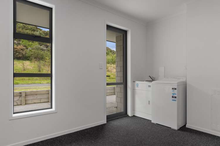 8 Conniston Way Pyes Pa_18