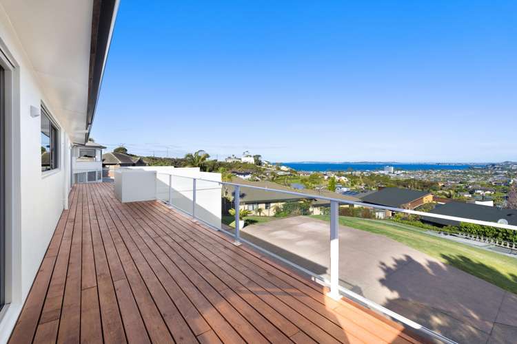 70 Waldorf Crescent Orewa_12