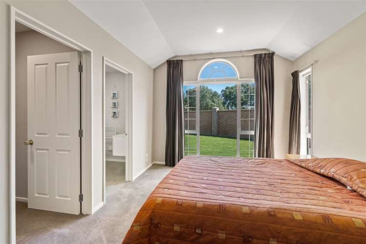 441 Main South Road Hornby_8