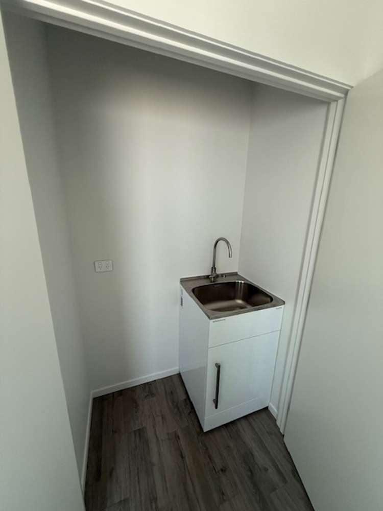 6D Orlando Street Stratford District_10