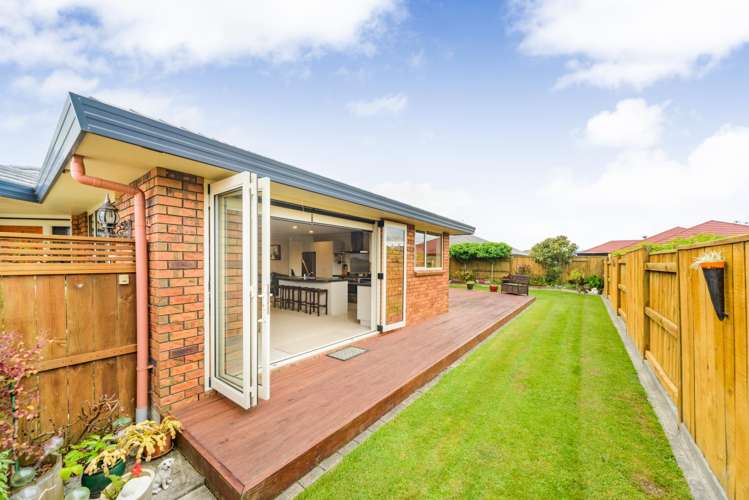 37 Liberty Grove Kelvin Grove_3