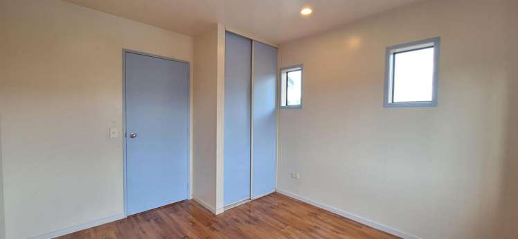 34/10 John Jennings Drive 10862_10