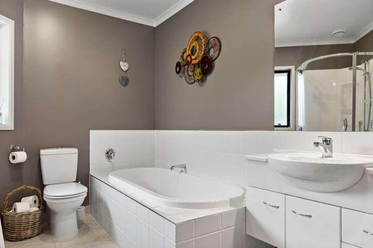 48 Macwhinney Drive Drury_13