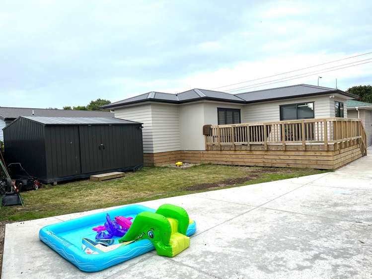 283 Dey Street Hamilton East_15
