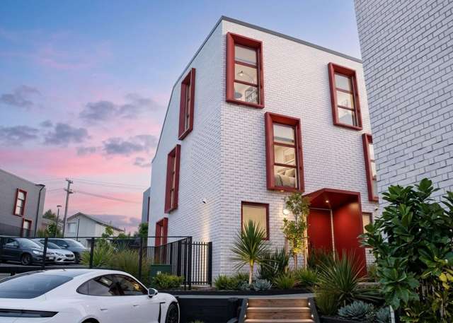 Spacious Corner Living