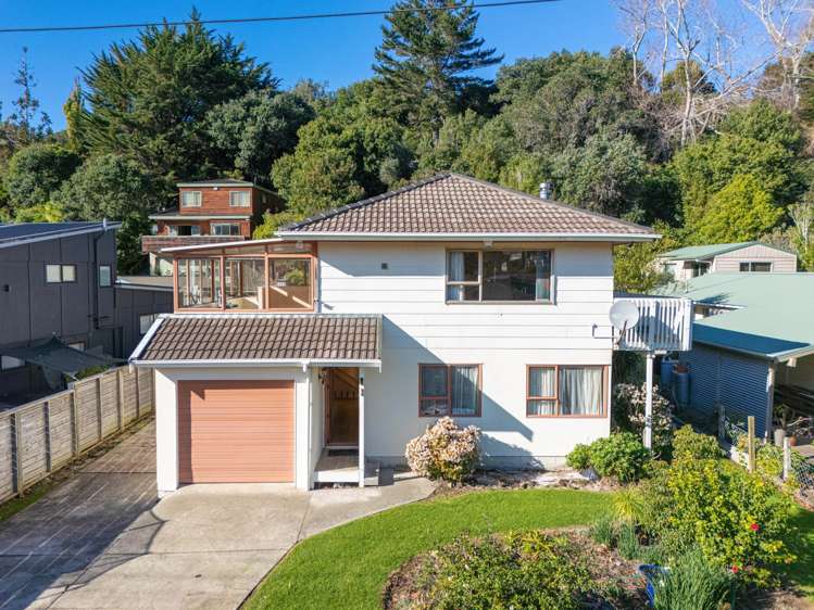 16 Arkles Strand_0