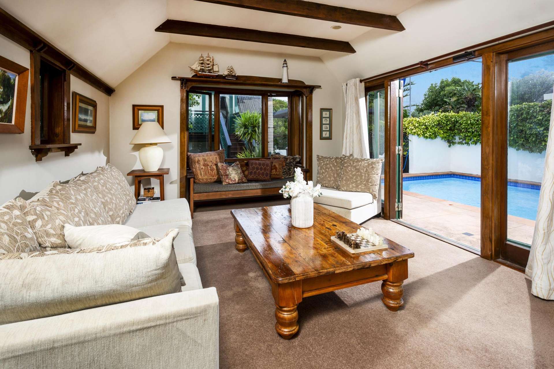 131a Vauxhall Road Narrow Neck_0