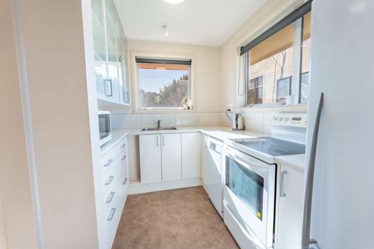 24 Hill View Crescent Highfield_9