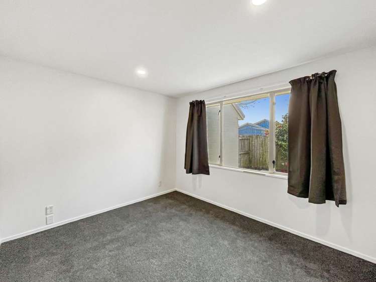 1/2 Broadbent Street Riccarton_5