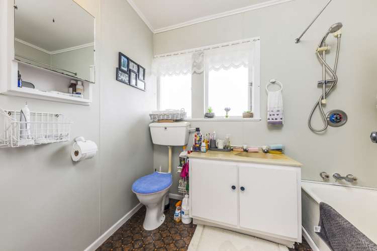 4 Blenheim Street Glenfield_12