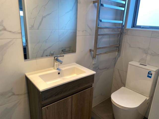 1/29 Commissariat Road Mt Wellington_3