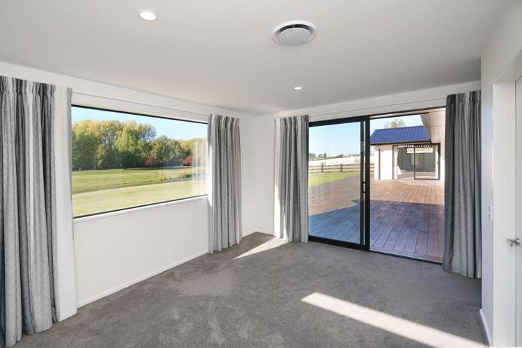 8 Burntwood Lane Pegasus_13