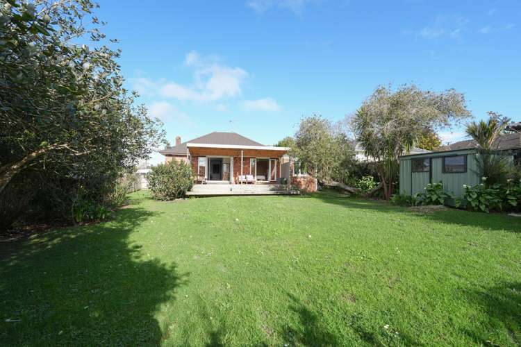 135 Seabrook Avenue New Lynn_16