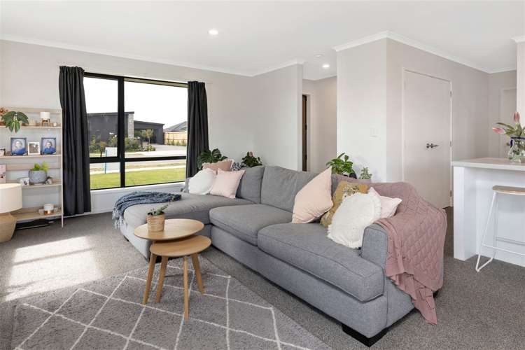 10 Caproni Road Burleigh_5