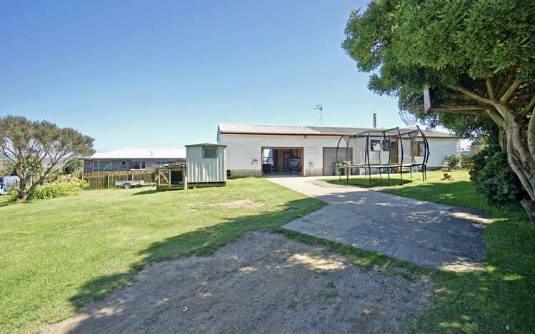 4b Ngaparaoa Drive Maketu_1