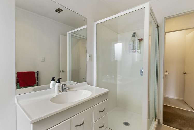 98b Gowing Drive Meadowbank_12