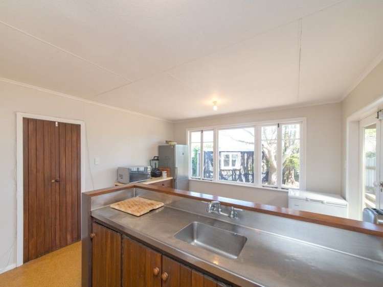 114 East Street Feilding_5