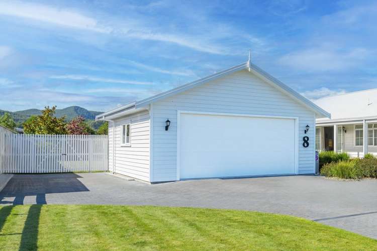 8 Pukatea Lane Kinloch_17