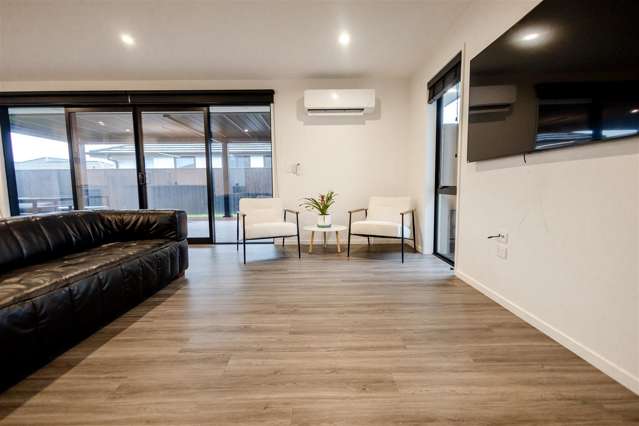 168 Coulson Road Paroa_4