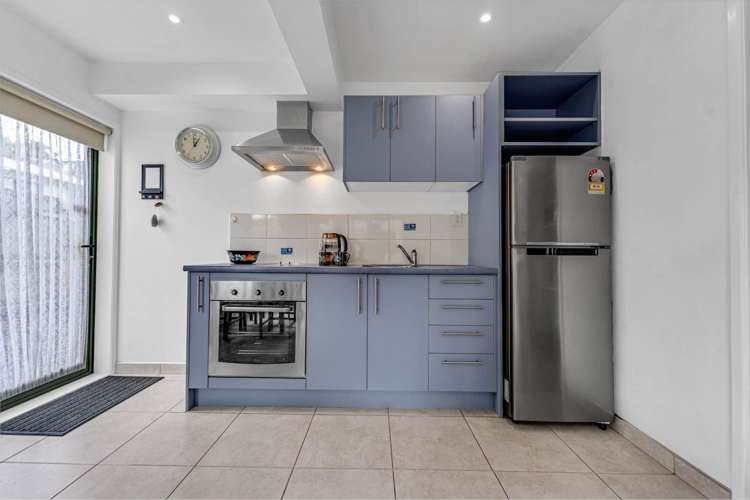 2/55 Normanton Street Glenfield_14