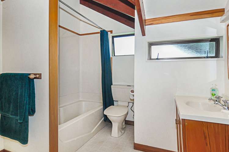 175 Durrant Drive Whangamata_22