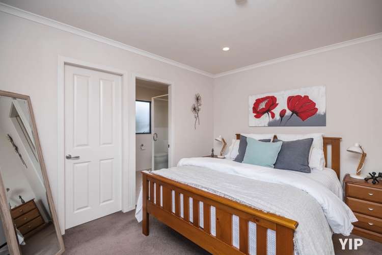 89 Kentwood Drive Woodridge_13