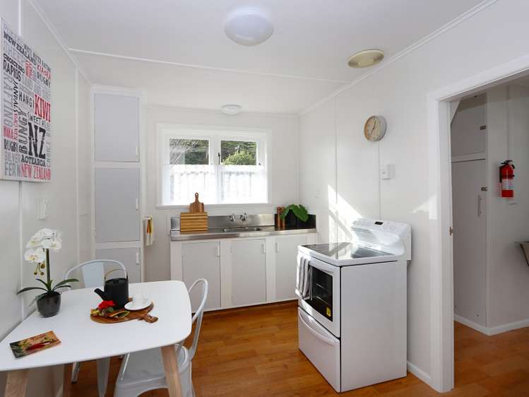 1/96 Au Hewer Crescent Naenae_5