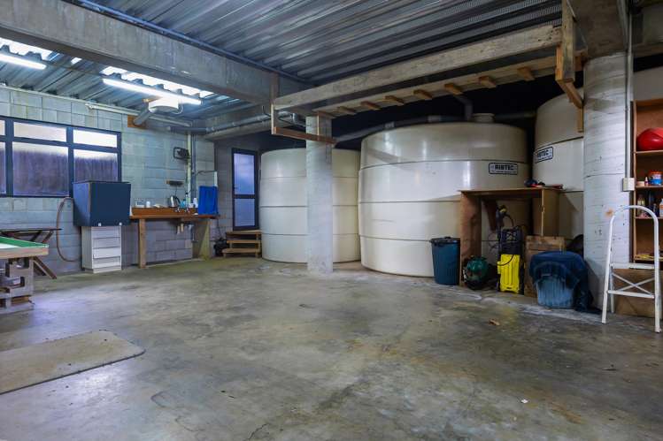 5A Seaview Road Cable Bay_27