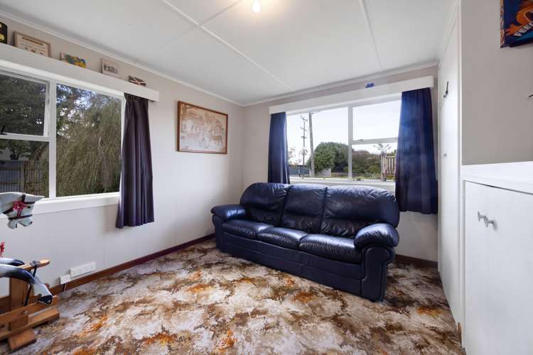 4 Kerry Lane Hawera_9