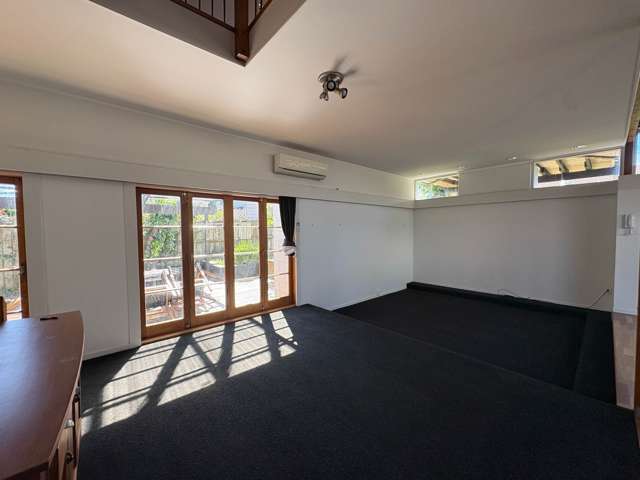 16 Sorrel Crescent Bucklands Beach_4