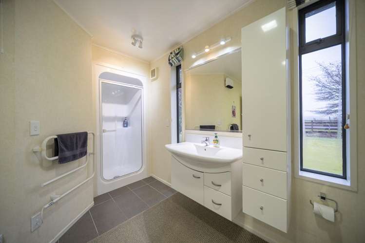 1127 Te Anau Mossburn Highway Hillside_21