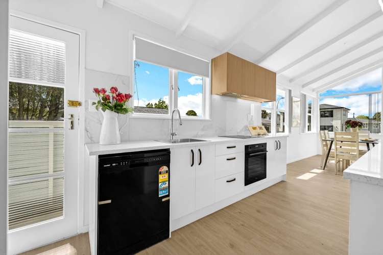 27 Royal Arch Place Papakura_18