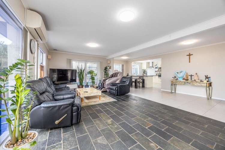6 Oteha Valley Road_2