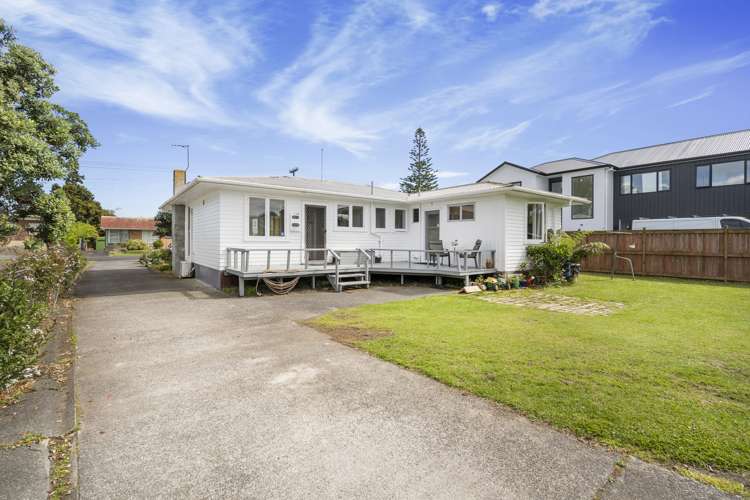 63 Gloria Avenue Te Atatu Peninsula_13