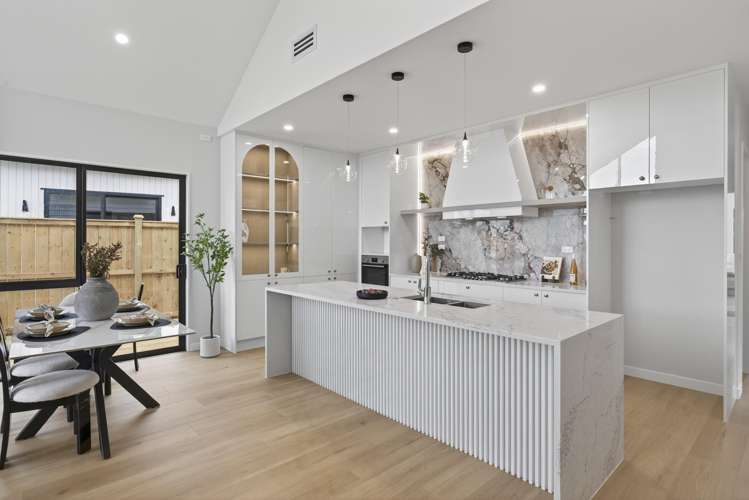 12 Tuwai Crescent Opaheke_7