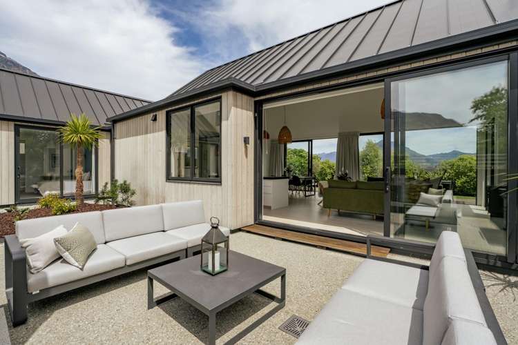 1 Torridon Court Jacks Point_13