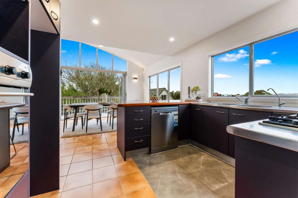 2/10 Windsor Place_4