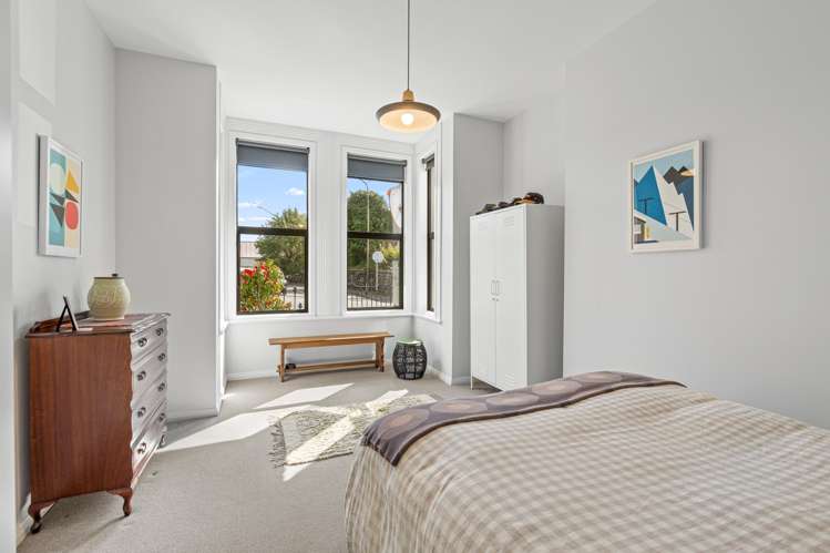 330 and 330A Highgate Roslyn_14
