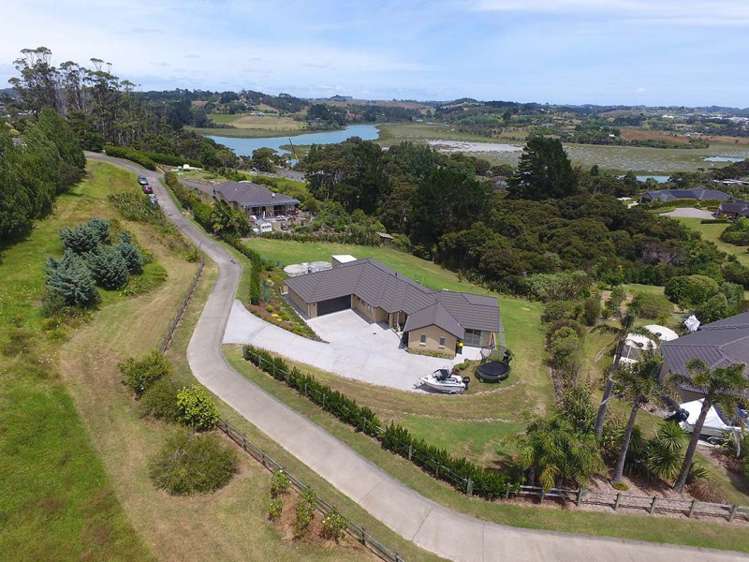 275 Whangaparaoa Road Red Beach_3