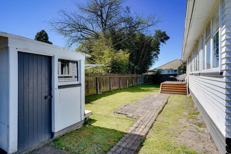 29 Masefield Drive Enderley_19