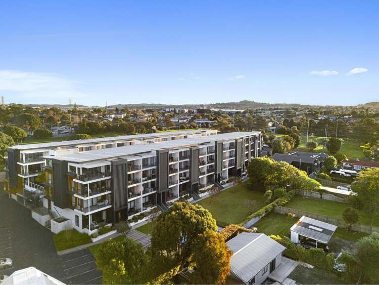 49/8 Thompson Park Road Mount Wellington_17
