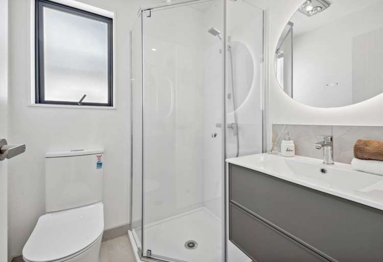 71 Highland Park Drive Botany Downs_10