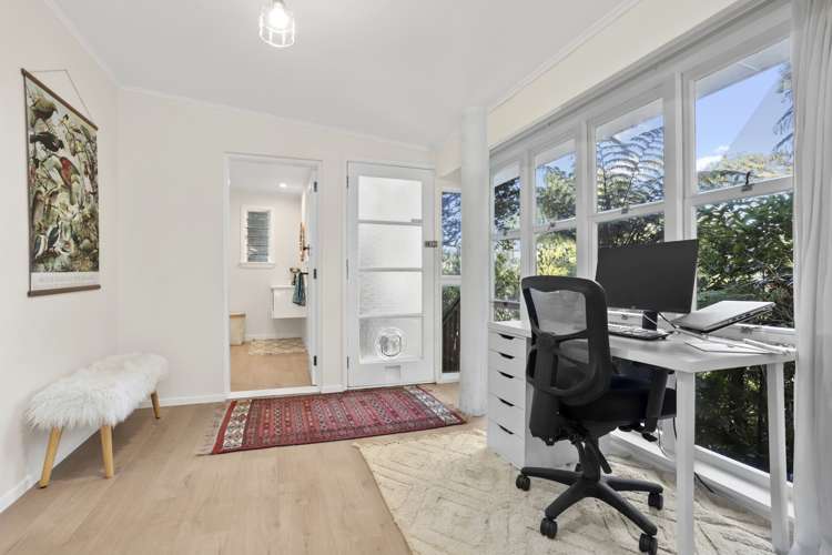 33 York Road Titirangi_13