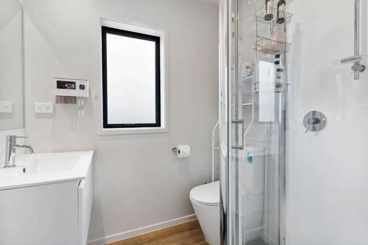 23/137 Hall Avenue Favona_12