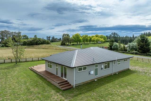 300 White Road Otane_2