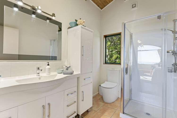 34 Turanga Road Henderson Valley_17